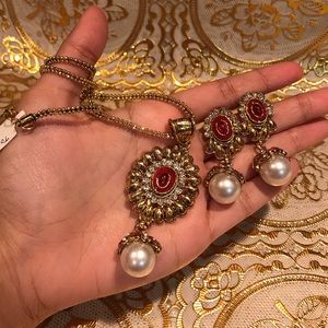 Indian pink pearl set